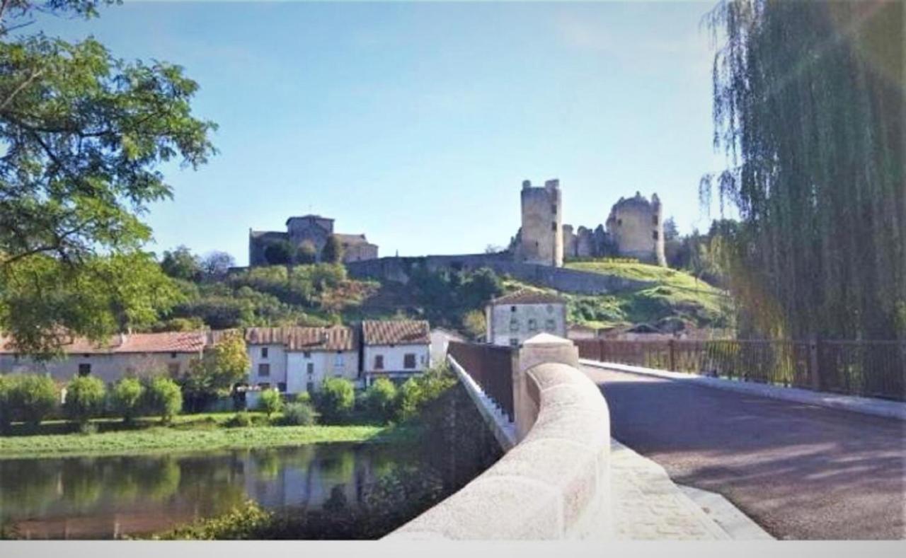 Gite Des Roses Oradour-Fanais Exterior photo